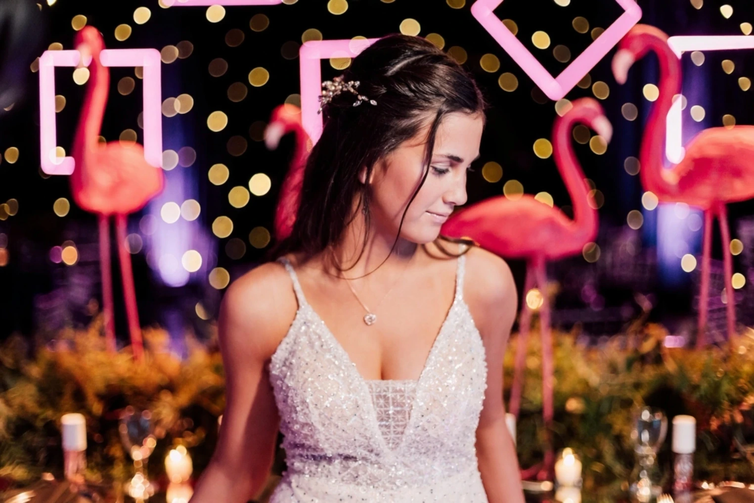Foto de pareja de novios en su boda